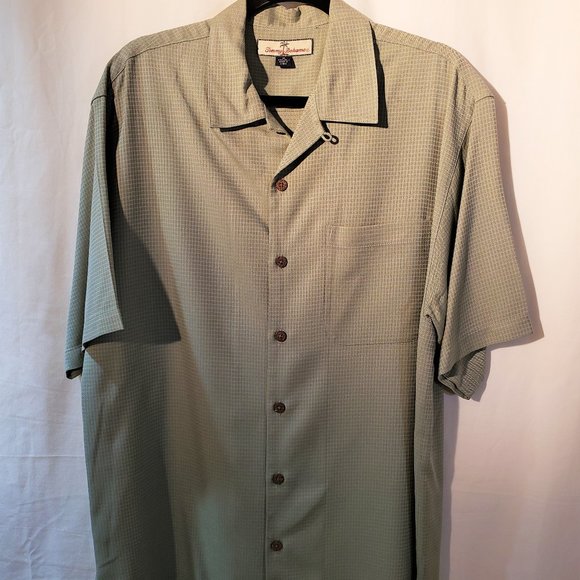 Tommy Bahama Green Silk Camp Shirt Medium EUC - Picture 1 of 3